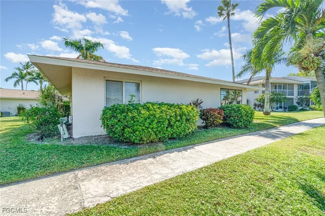 $324,900 | 7151 Blanquilla Court, Fort Myers, FL 33908