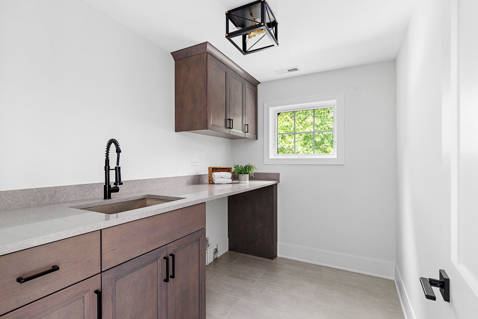 110 South Lorraine Road Wheaton, IL 60187 - Photo 24 of 40 a kitchen with sink and window