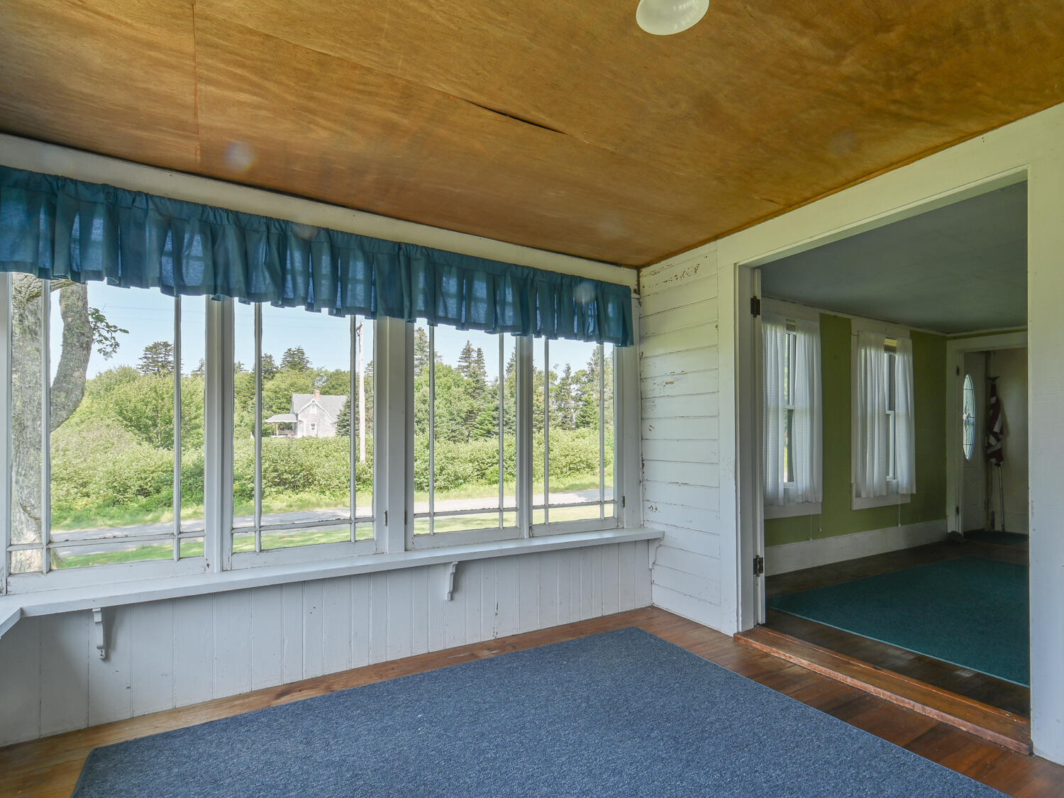 106 Harbor Road Swans Island, ME 04685 - Photo 11 of 28 Sunroom