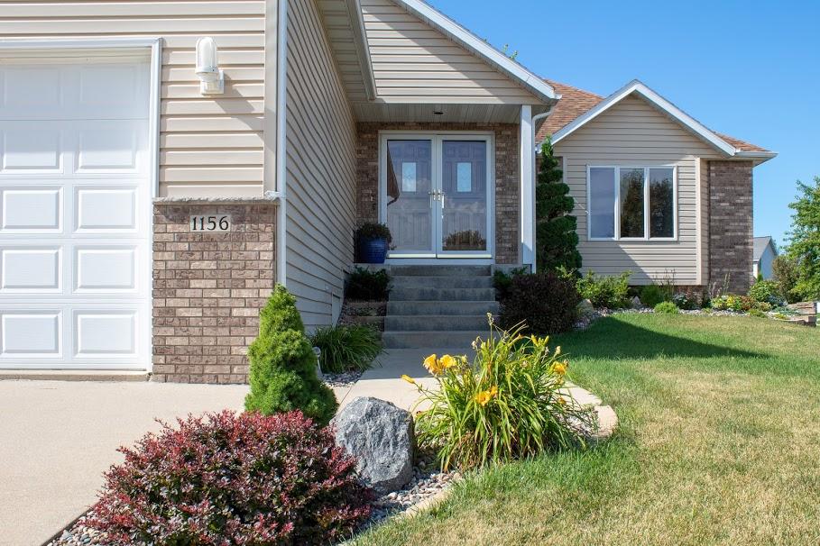 1156 Ashley Lane Southwest Rochester, MN 55902 - Photo 4 of 70