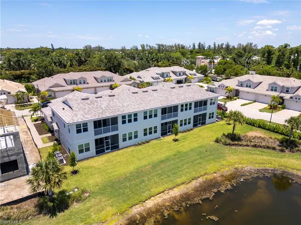 $2,650 | 4551 Arboretum Circle, Unit 202, Naples, FL 34112