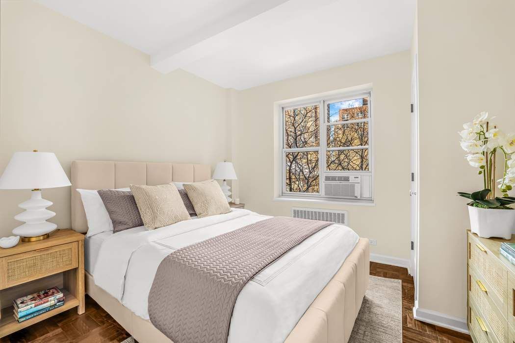 500 Grand Street, Unit C4H Manhattan, NY 10002 - Photo 9 of 11