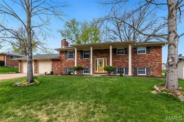 $360,000 | 2933 West Adams Street, St. Charles, MO 63301