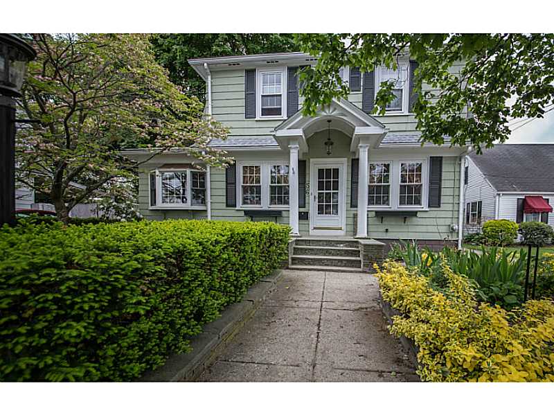 56 Calaman Road Cranston, RI 02910 - Photo 2 of 11 Exterior Front.