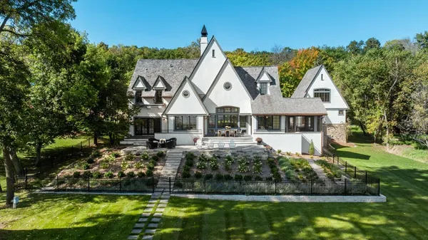 $3,395,000 | 1074 Wildhurst Trail, Orono, MN 55364