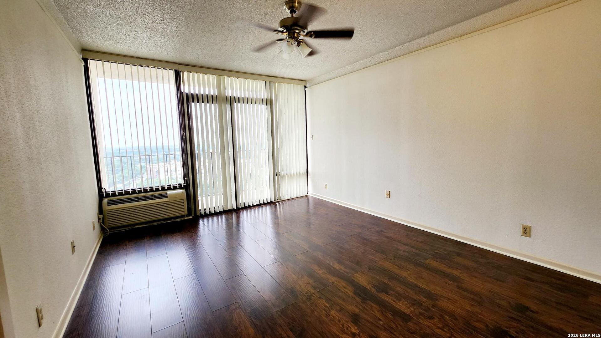 7701 Wurzbach Road, Unit 1507 San Antonio, TX 78229 - Photo 3 of 19