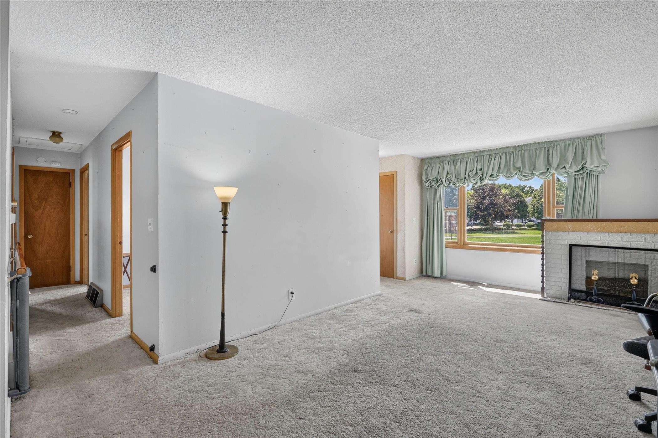 1941 Masters Street Beloit, WI 53511 - Photo 7 of 37