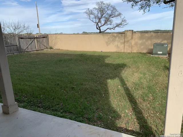 $2,100 | 13514 Riverbank Pass, Helotes, TX 78023