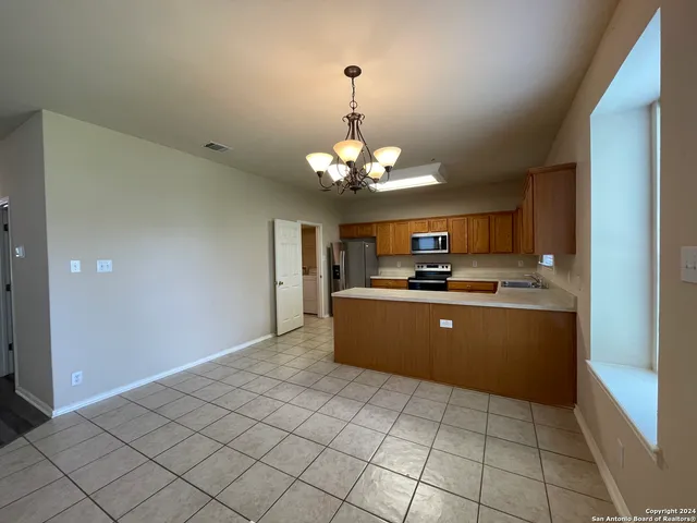 $2,100 | 13514 Riverbank Pass, Helotes, TX 78023