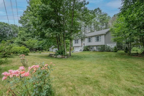 $525,000 | 5 Lorraines Lane, Strafford, NH 03884