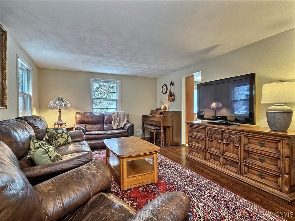 4815 Williamson Road Marion, NY 14505 - Photo 5 of 34