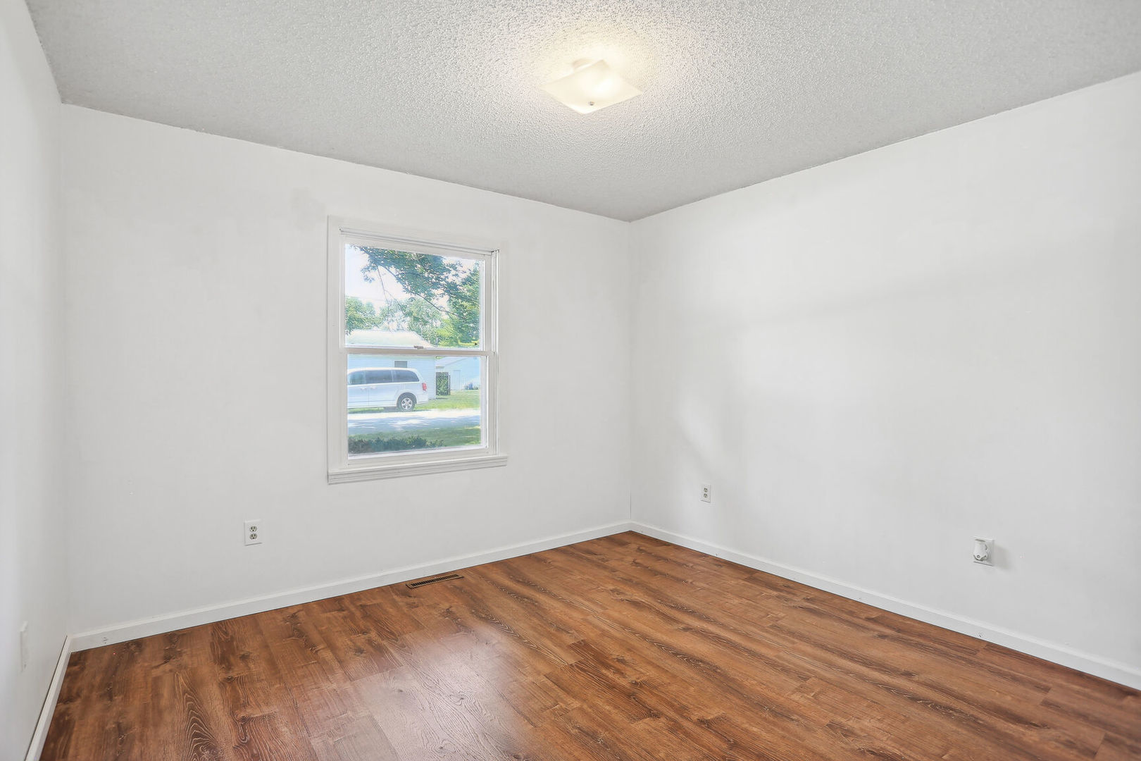 415 South Ridge Street Arcola, IL 61910 - Photo 18 of 24 Gallery Image 18