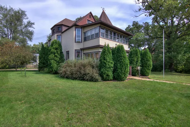 $280,000 | 324 Coleman Street, Chippewa Falls, WI 54729