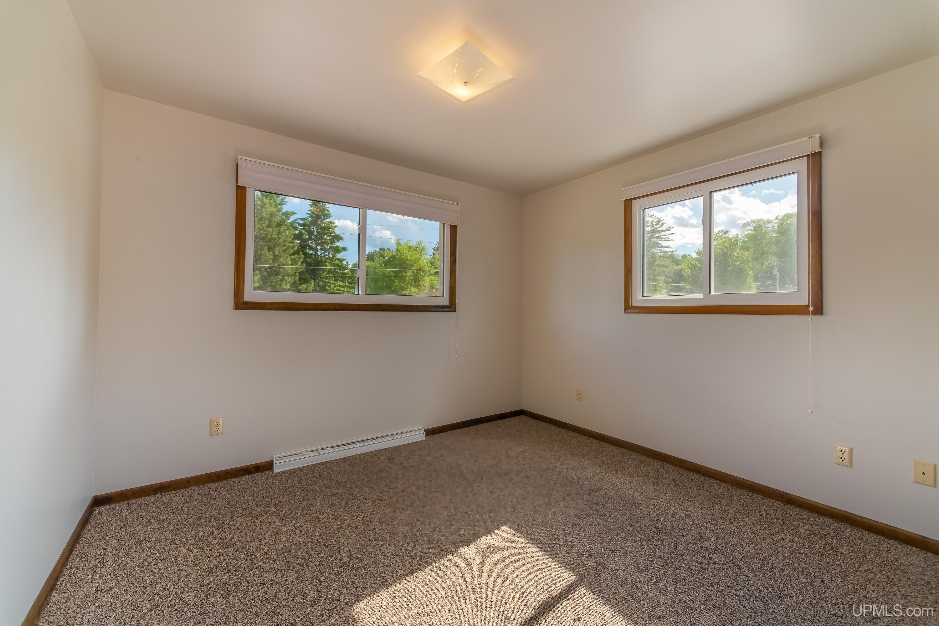 204 Ford Road Marquette, MI 49855 - Photo 13 of 47