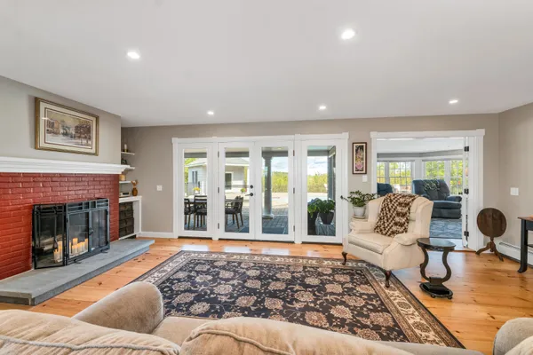 $1,689,000 | 33 Sky Lane, Wolfeboro, NH 03894