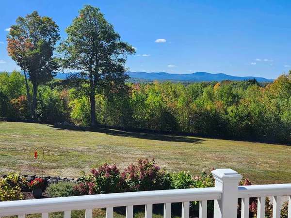 $1,689,000 | 33 Sky Lane, Wolfeboro, NH 03894