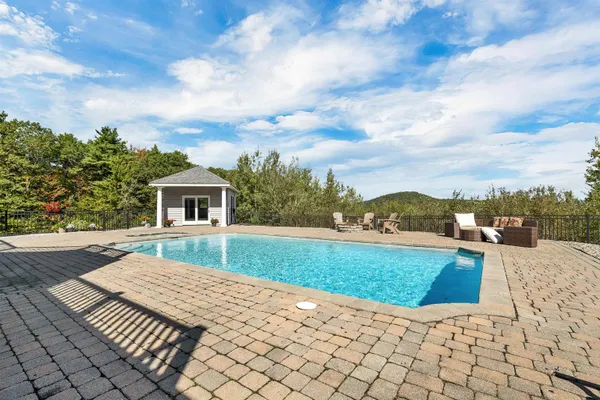 $1,689,000 | 33 Sky Lane, Wolfeboro, NH 03894