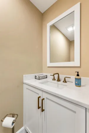 $1,689,000 | 33 Sky Lane, Wolfeboro, NH 03894