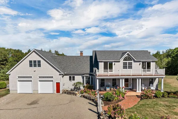 $1,689,000 | 33 Sky Lane, Wolfeboro, NH 03894