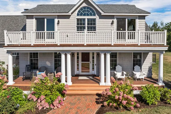 $1,689,000 | 33 Sky Lane, Wolfeboro, NH 03894