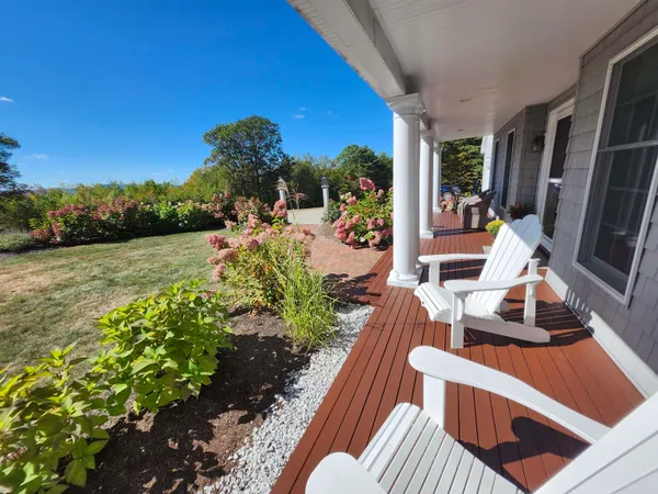 $1,689,000 | 33 Sky Lane, Wolfeboro, NH 03894