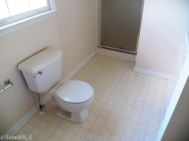 4675 Fieldspring Road Clemmons, NC 27012 - Photo 9 of 12 Master Bath/Spa.