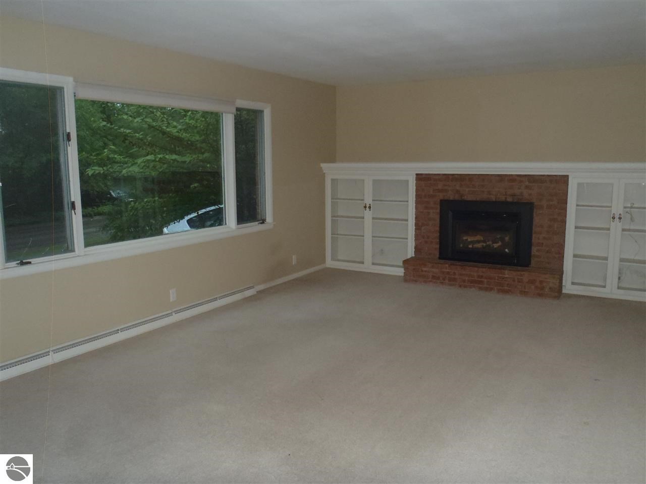 710 Bloomfield Road Traverse City, MI 49686 - Photo 7 of 26 1775676-6.JPG