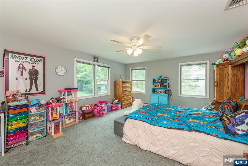 101 Rolling Ridge Road West Milford, NJ 07480 - Photo 21 of 33