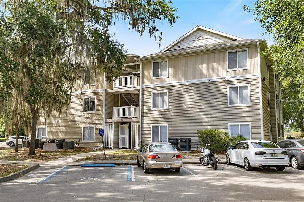4000 Southwest 23rd Street, Unit 4102 Gainesville, FL 32608 - Photo 1 of 12