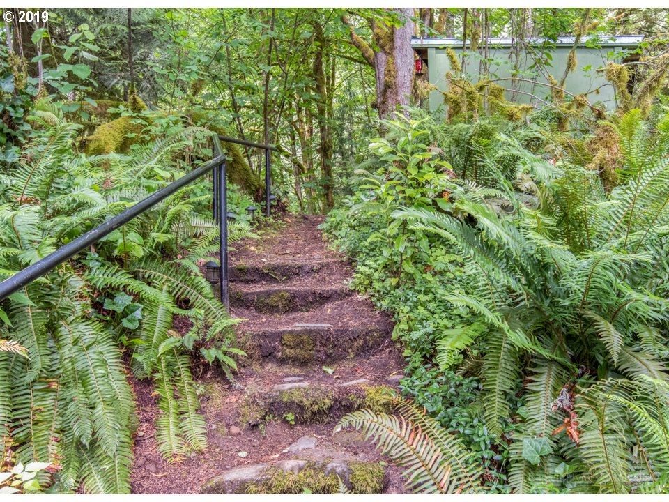 33923 Southeast Rainbow Road Estacada, OR 97023 - Photo 23 of 27 Gallery Image 23