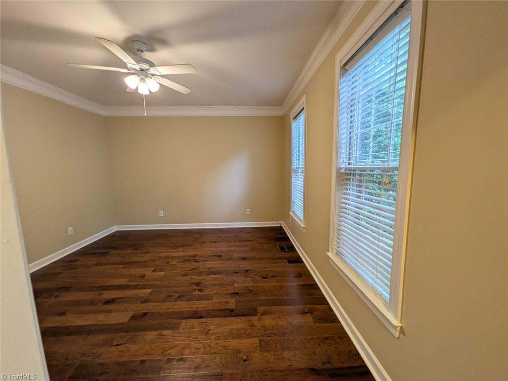 1702 Lakeland Point High Point, NC 27265 - Photo 6 of 50