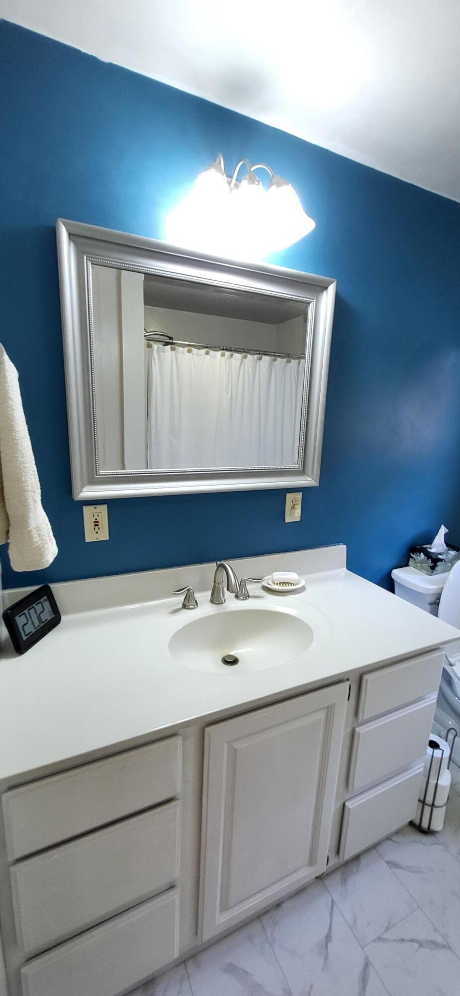86 Laurie's Lane Hanover, ME 04237 - Photo 24 of 42 bath2