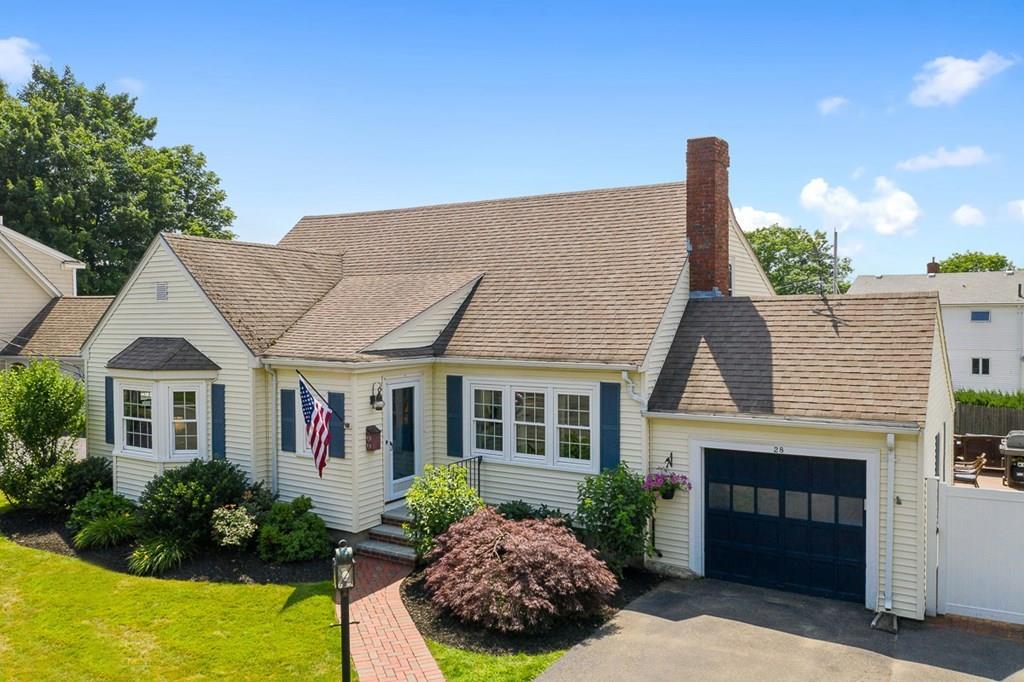 28 Walden Road Wakefield, MA 01880 - Photo 3 of 29 Gallery Image 3