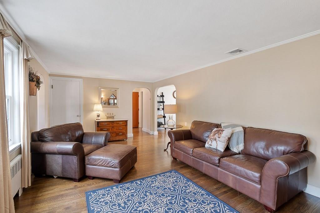 28 Walden Road Wakefield, MA 01880 - Photo 6 of 29 Gallery Image 6