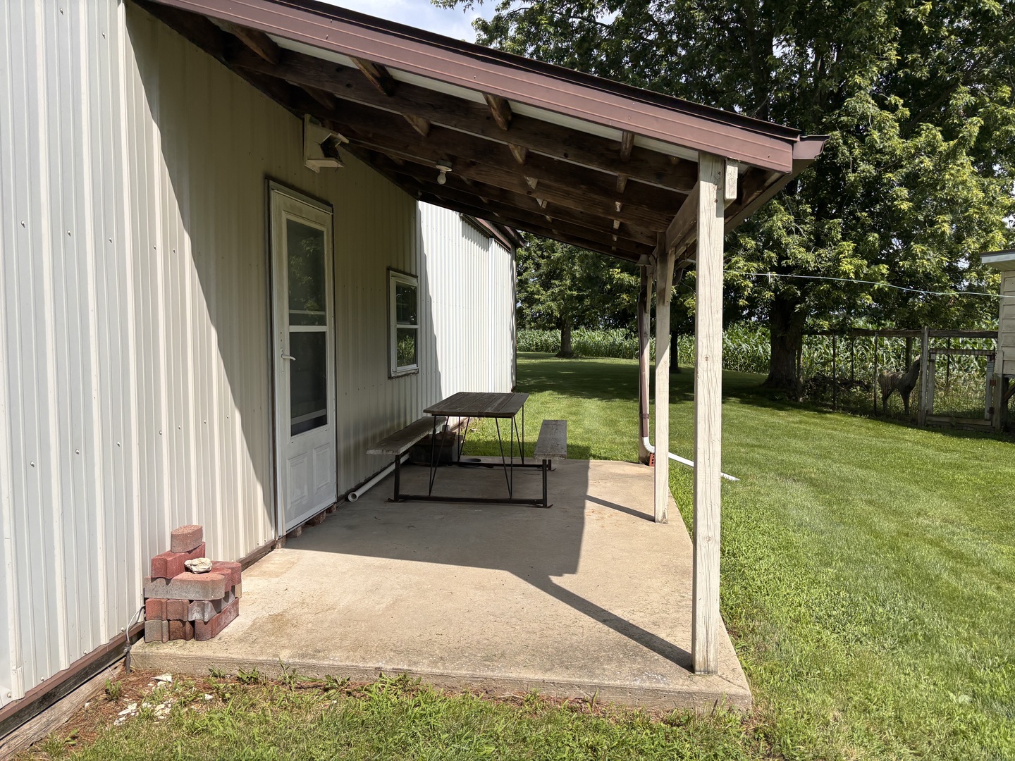 7177 Old Peoria Road Danvers, IL 61732 - Photo 10 of 34