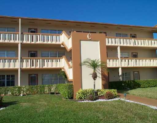 95 Suffolk C, Unit 95 Boca Raton, FL 33434 - Photo 1 of 1 Primary Photo