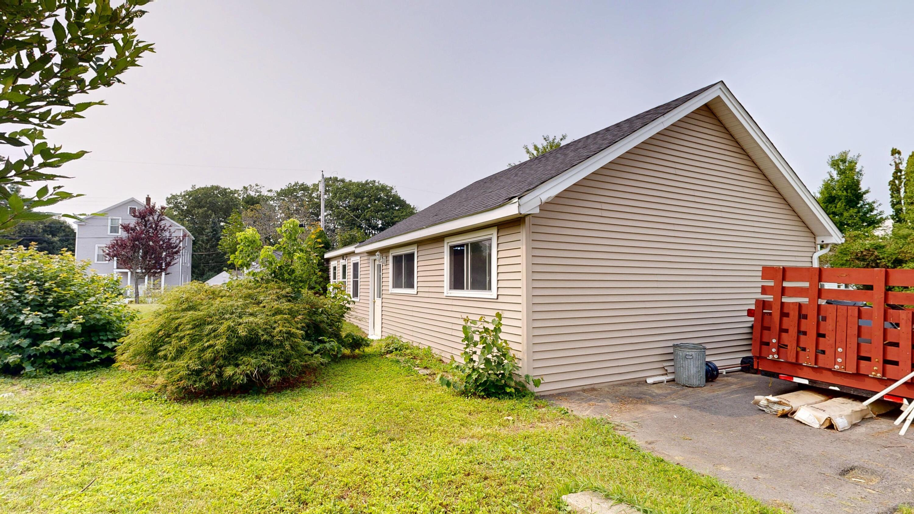 43 Rosedale Street Lewiston, ME 04240 - Photo 45 of 49 43-Rosedale-Street-08052025_182516