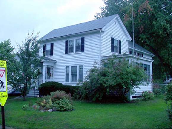 39 Rutland Street Dover, NH 03820 - Photo 1 of 5