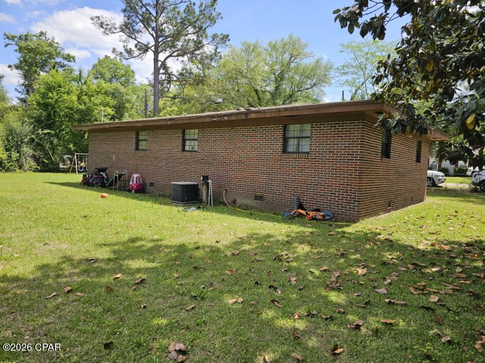 1304 Kay Avenue Chipley, FL 32428 - Photo 4 of 21