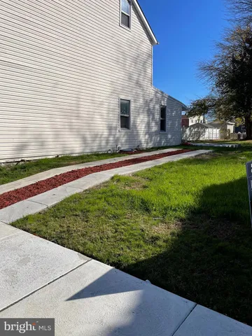 $279,000 | 1417 East 13th Street, Crum Lynne, PA 19022