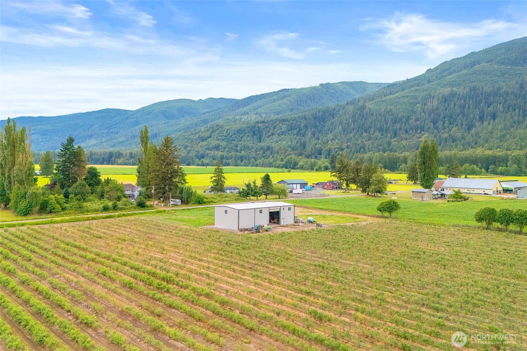5210 Strand Road Deming, WA 98244 - Photo 3 of 12