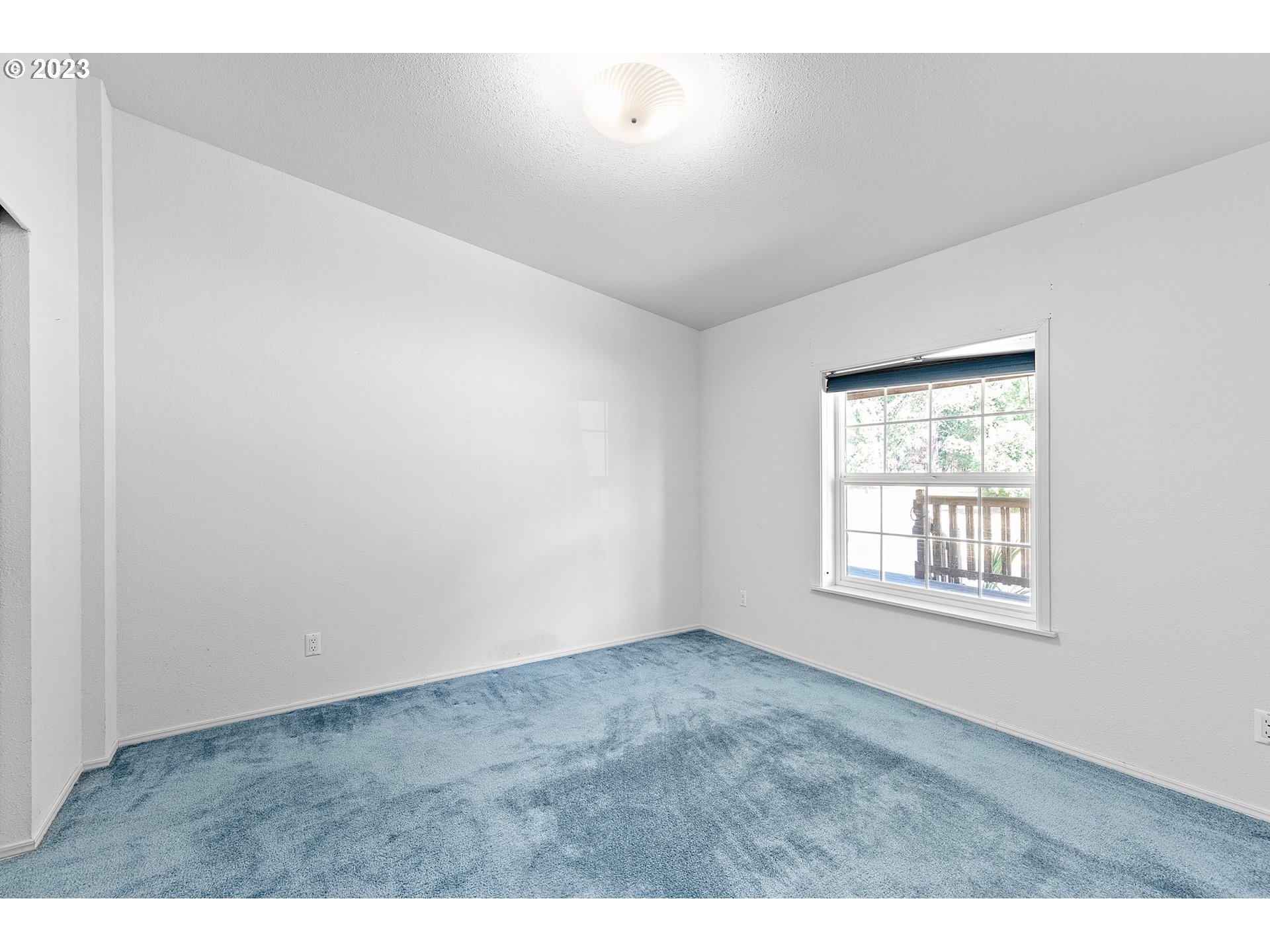 35796 Enterprise Road Creswell, OR 97426 - Photo 19 of 44 a view of an empty room with a window