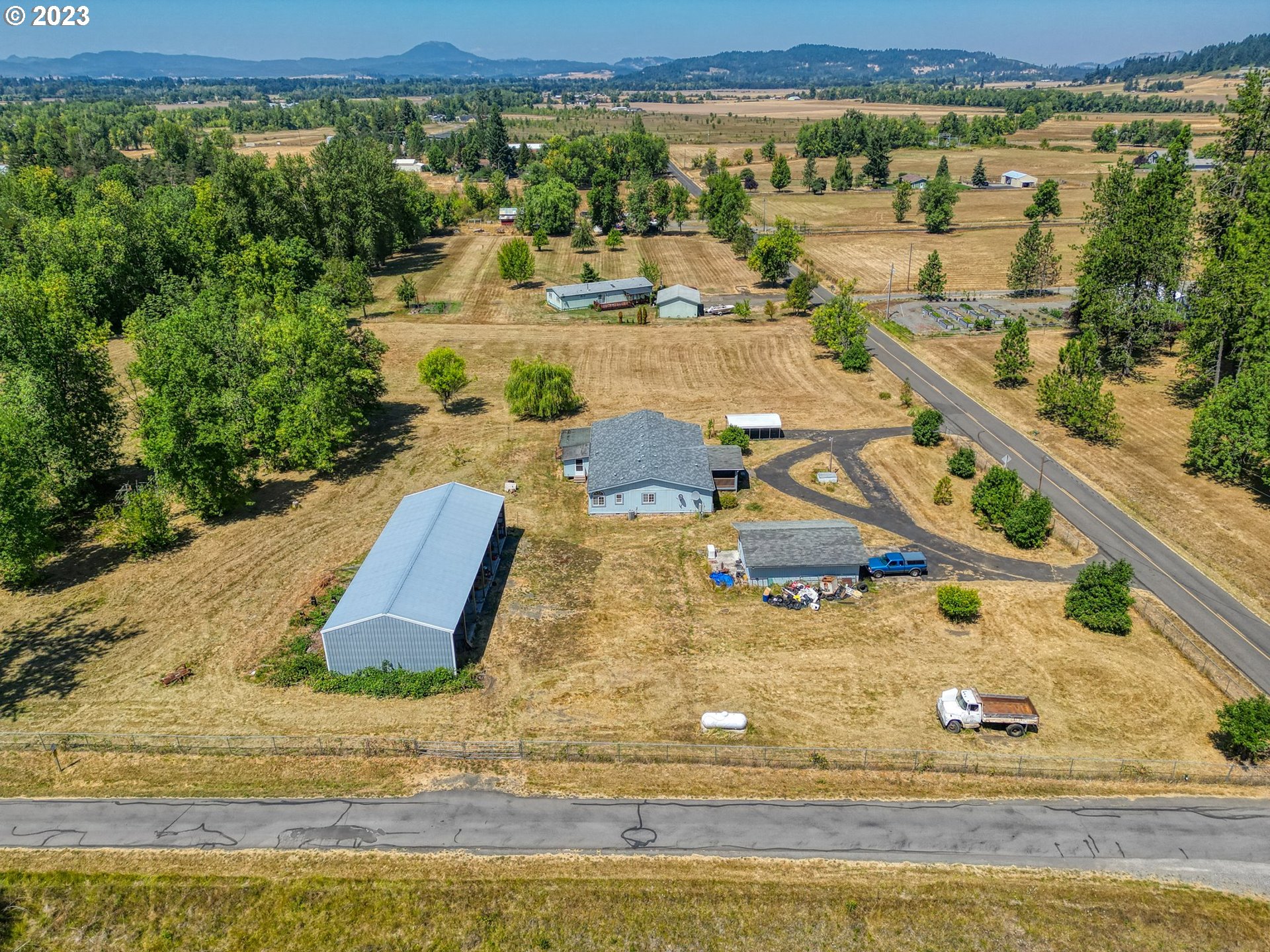 35796 Enterprise Road Creswell, OR 97426 - Photo 39 of 44