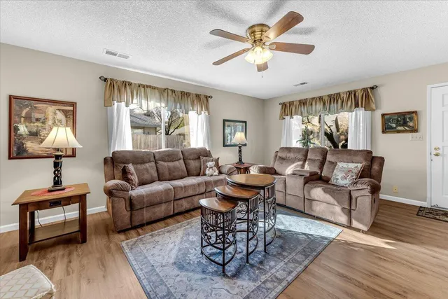 $275,000 | 1833 Del Mar Avenue, Redding, CA 96003