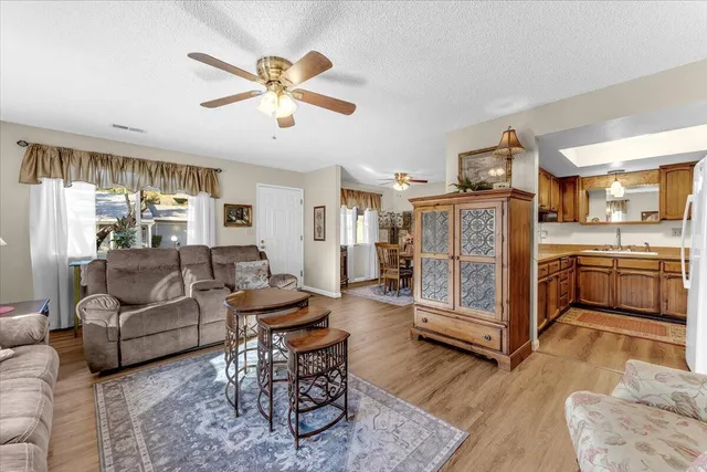 $275,000 | 1833 Del Mar Avenue, Redding, CA 96003