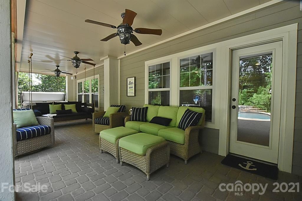 922 Castlewatch Drive Fort Mill, SC 29708 - Photo 35 of 38 a living room with furniture and a large window