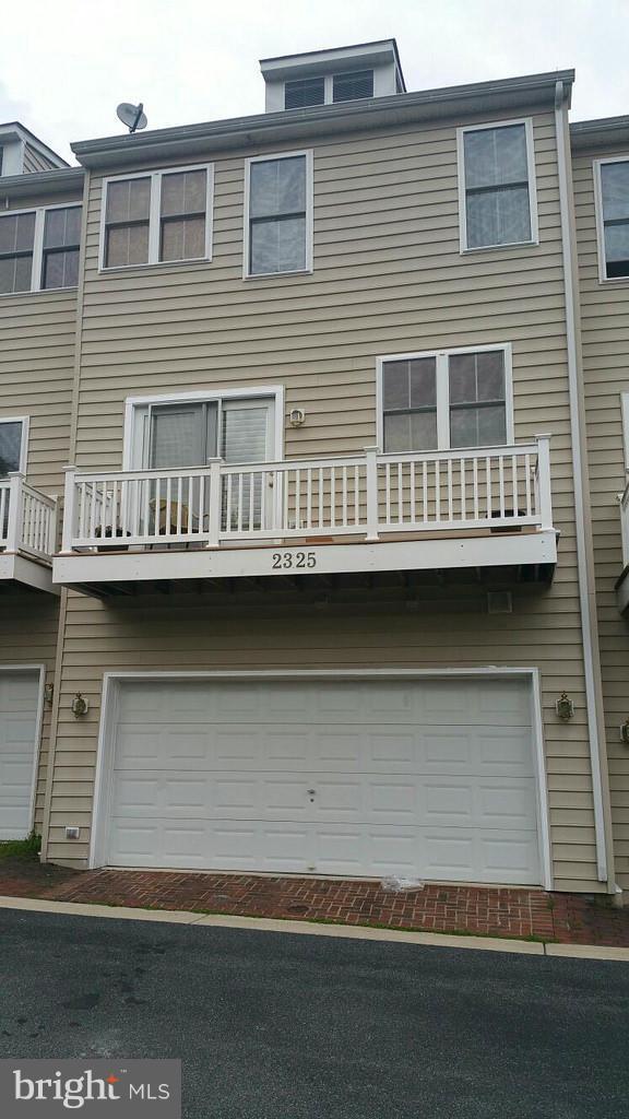 2325 Georgia Village Way Silver Spring, MD 20902 - Photo 2 of 9 Exterior (Rear)