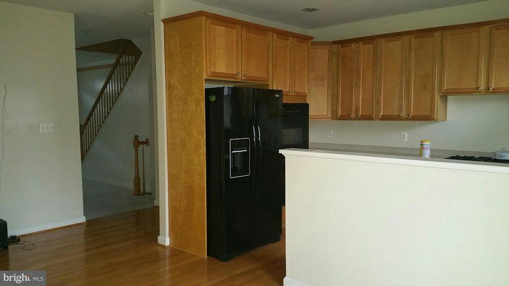 2325 Georgia Village Way Silver Spring, MD 20902 - Photo 6 of 9 Kitchen