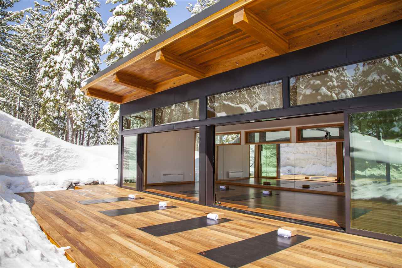 15120 Boulder Place, Unit 3 Truckee, CA 96161 - Photo 19 of 19 a view of a backyard of a house