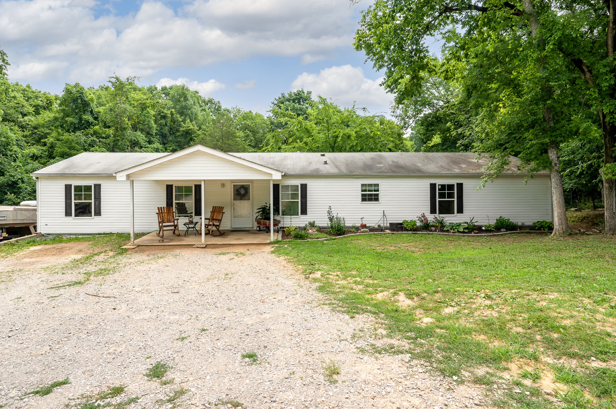 1968 Hill Station Road Columbia, TN 38401 - Photo 3 of 31 Gallery Image 3